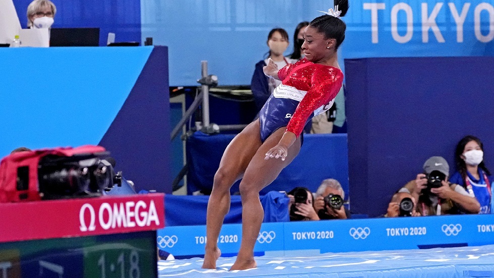 أولمبياد طوكيو.. استبدال بطلة الجمباز الأمريكية بايلز في مسابقة الفرق