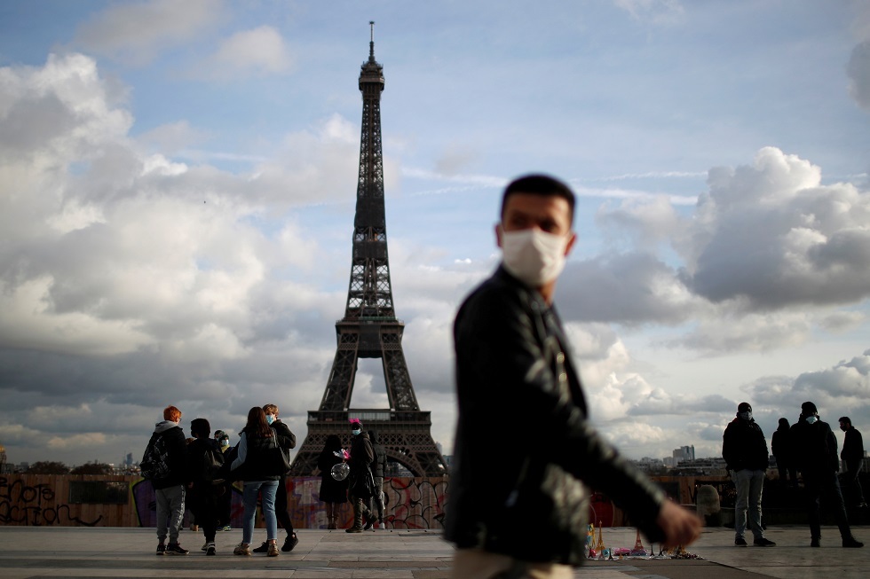 باريس: موجة كورونا الرابعة تجتاح البلاد