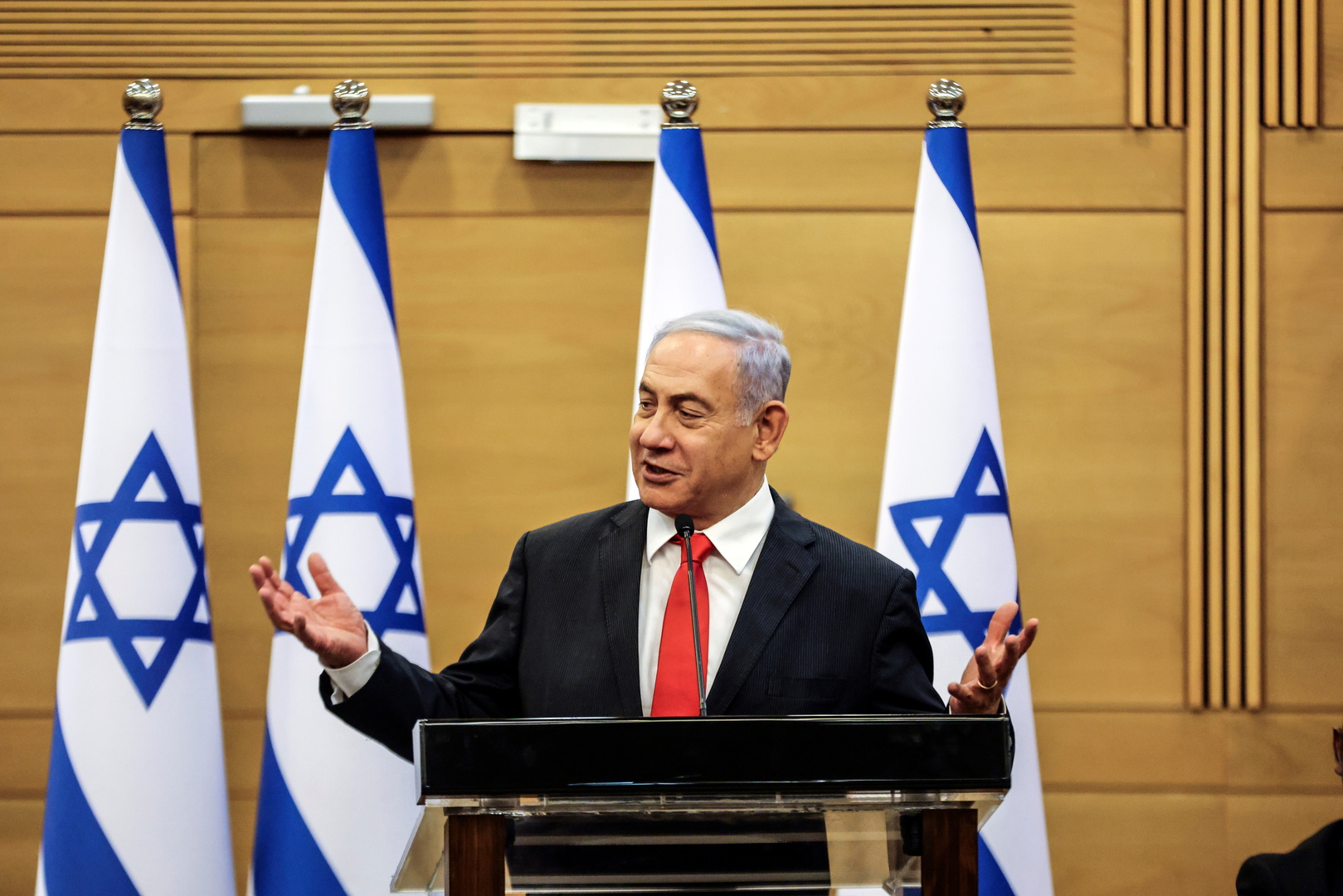 الرئيس الإسرائيلي يتلقى جرعة ثالثة من اللقاح المضاد لكورونا