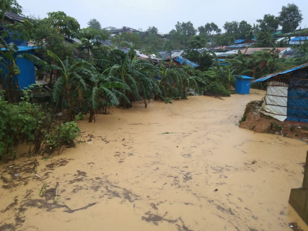 بنغلاديش.. الفيضانات تودي بحياة 20 شخصا وتعزل 300 ألف