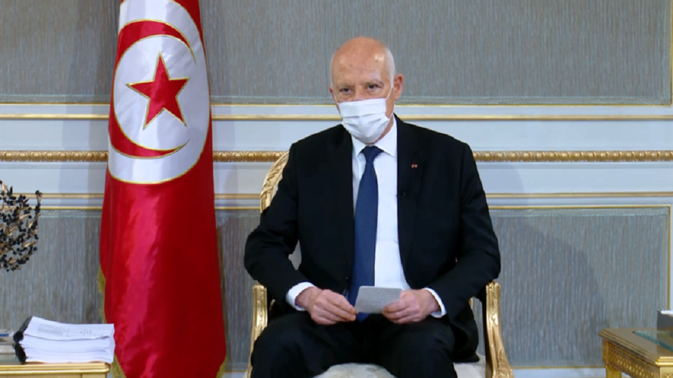 الرئيس التونسي يصدر أمرا بتعديل فترة منع التجول