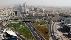 رويترز.. السعودية تعدل قواعد الاستيراد من دول الخليج مع تصاعد الخلافات مع الإمارات