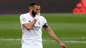 ريال مدريد يعلن إصابة بنزيما بكورونا