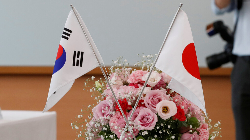 بعد تصريحاته عن "ممارسة العادة السرية".. اليابان تستدعي دبلوماسيا رفيعا من سيئول