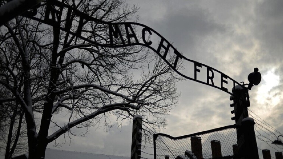 ألمانيا.. محاكمة حارس معسكر اعتقال عمره 100 عام