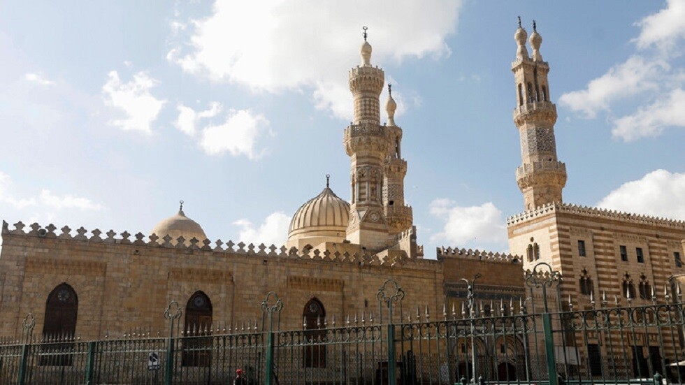 الإفتاء المصرية توضح حكم التربح من تطبيقات "التيك توك" و"اليوتيوب"