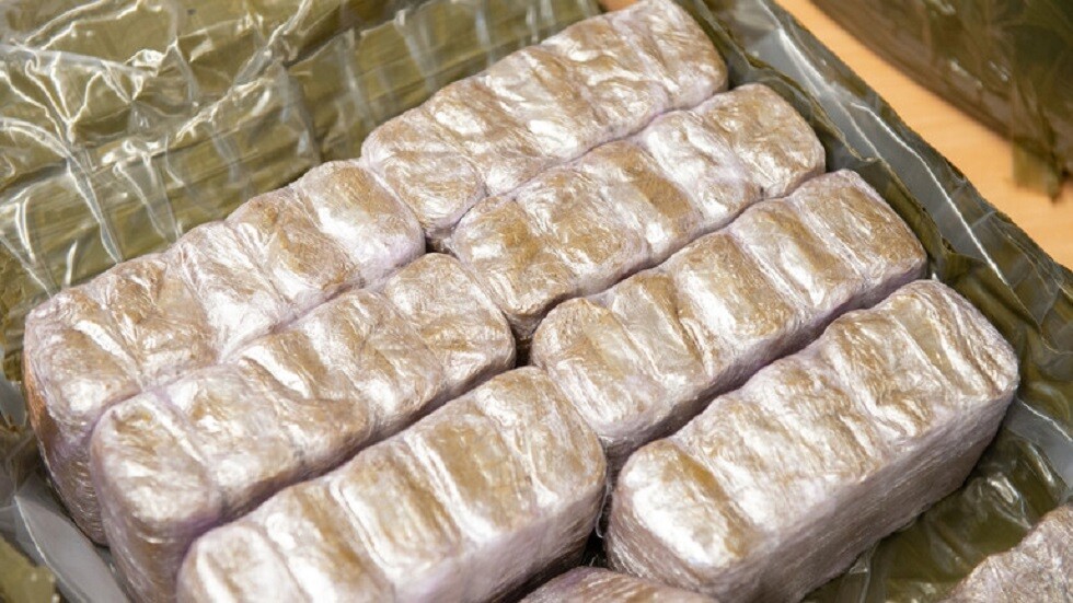 السعودية.. القبض على 4 مواطنين روّجوا مواد مخدرة