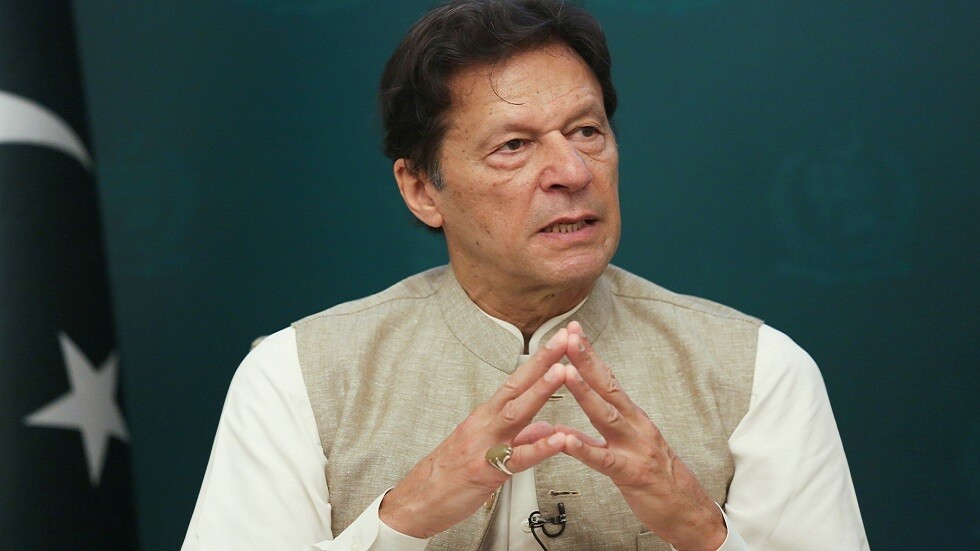 عمران خان يعلق على مقتل ابنة سفير باكستاني سابق