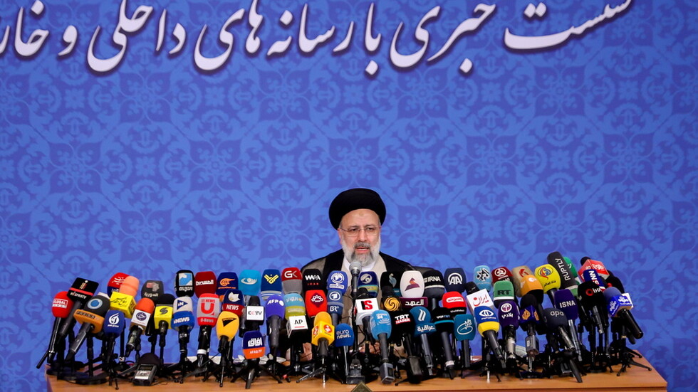 بدء مراسم تنصيب الرئيس الإيراني الجديد إبراهيم رئيسي