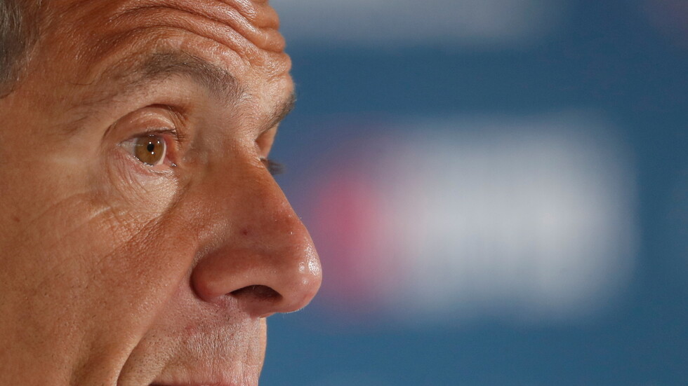 مدعية نيويورك: حاكم الولاية تحرش جنسيا بعدد من النساء