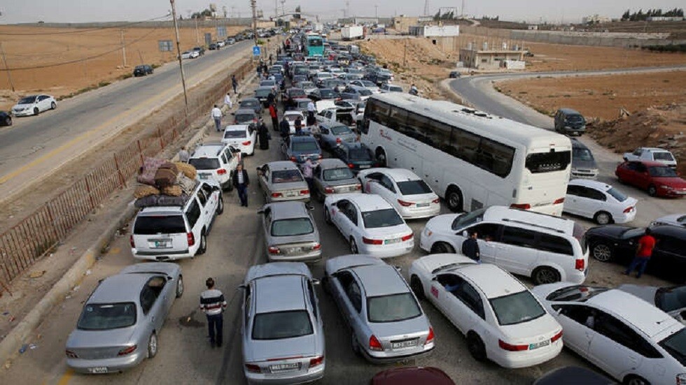 مئات الأردنيين عالقون في سوريا بعد إغلاق معبر جابر