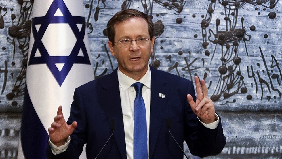 تقرير: الرئيس الإسرائيلي يعمل على توطيد العلاقات مع السودان