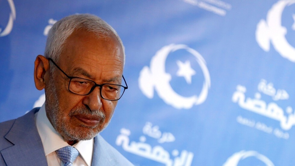 تونس.. قيادي في حركة النهضة ينفي ما جاء على لسان الغنوشي ويؤكد أن ما وقع يوم 25 يوليو انقلاب