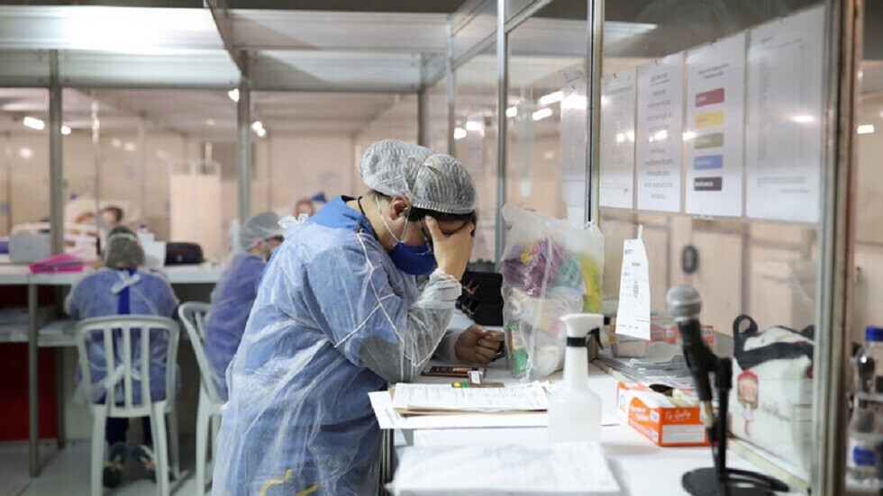 البرازيل.. إصابات كورونا تتخطى الـ20 مليونا والوفيات تلامس الـ560 ألفا