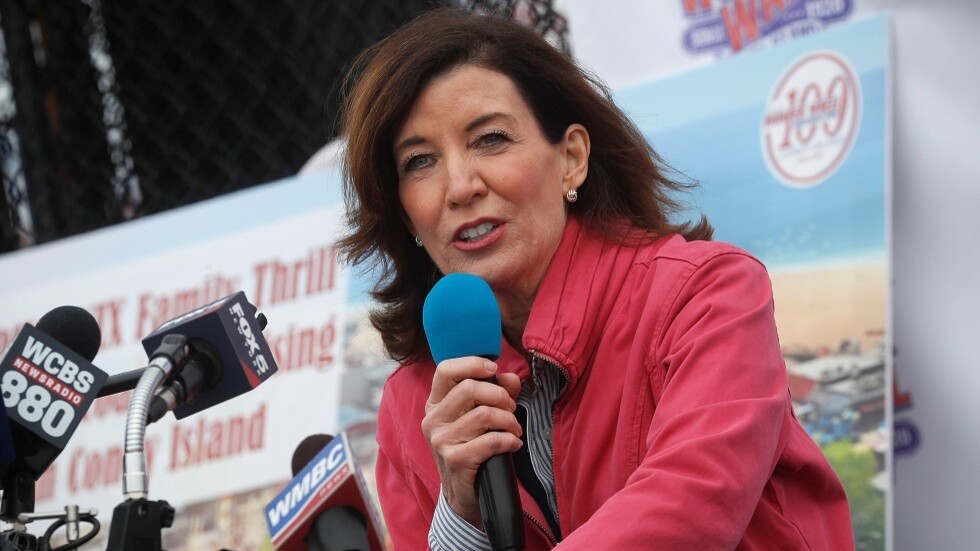كاثي هوشول.. أول امرأة مرشحة لقيادة نيويورك