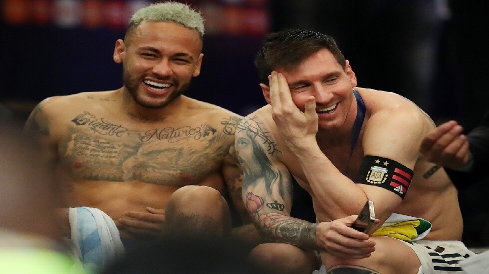 "كرش" نيمار تثير السخرية والقلق (صور)