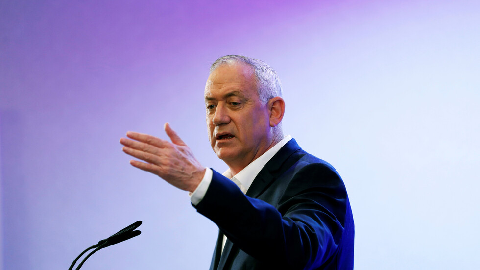 غانتس: إسرائيل مستعدة لمهاجمة إيران