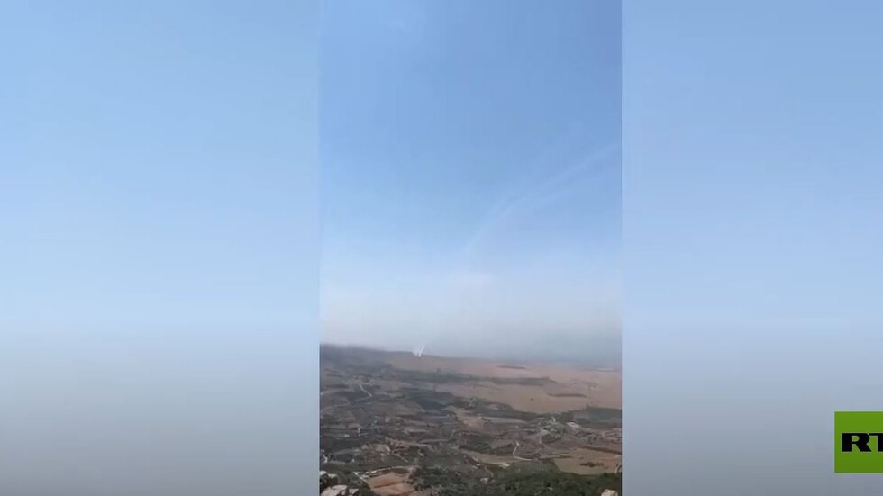 لحظة اعتراض صواريخ أطلقها حزب الله باتجاه إسرائيل