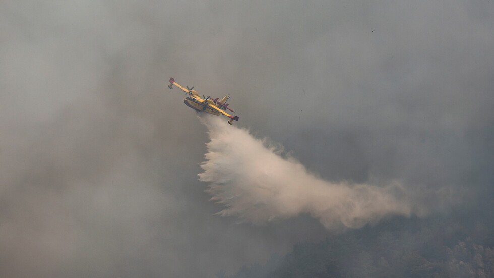 تركيا .. رغم إخماد نحو مائتي حريق لا يزال هناك 12 حريقا مشتعلا