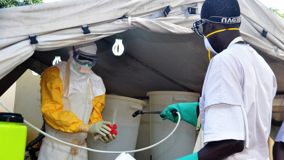 غينيا.. تسجيل إصابة محتملة بفيروس ماربورغ الفتاك