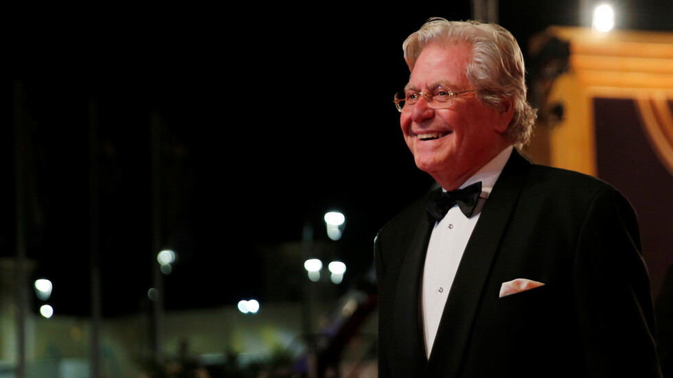 حسين فهمي: أعيش فترة حزن منذ رحيل سمير غانم