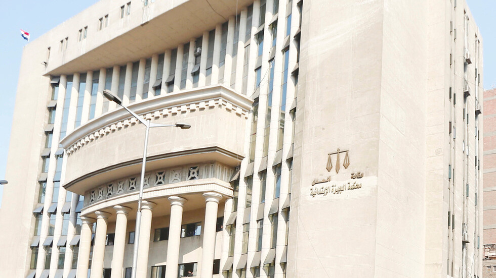 الداعية محمد حسان يدلي بشهادته في قضية 