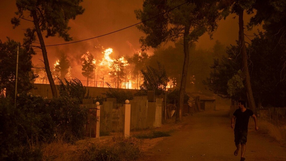 عمدة مدينة أستيايا اليونانية: نحن بمفردنا.. اقتربت نهايتنا