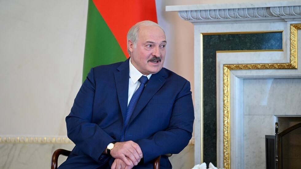 لوكاشينكو يحطم رقمه القياسي لأطول مدة تواصل مع الصحافة