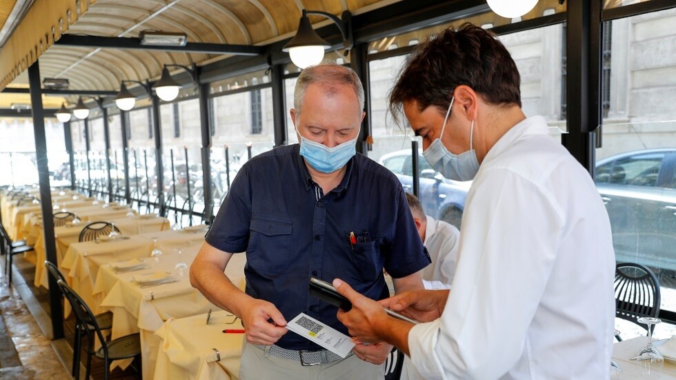 إيطاليا تسجل 5636 إصابة و31 وفاة جديدة بكورونا