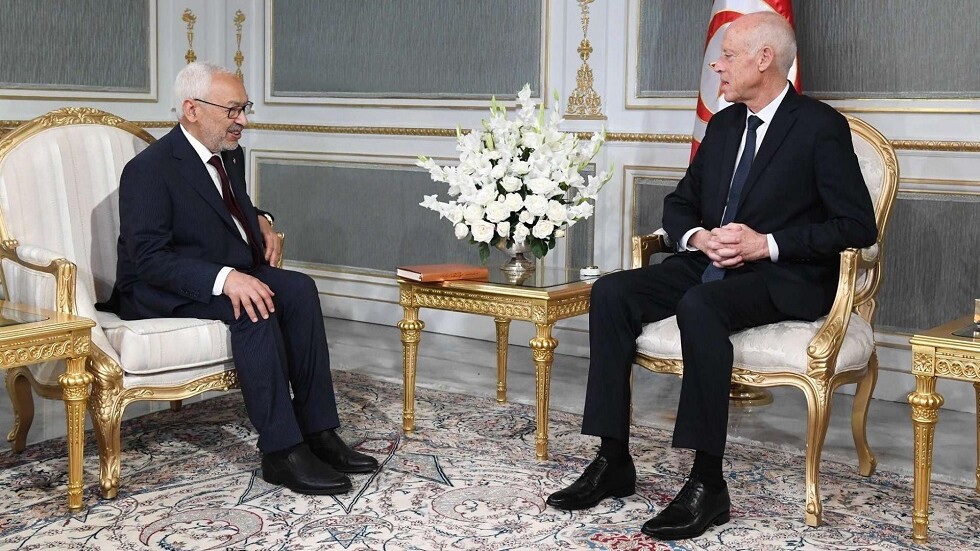 مستشار رئيس البرلمان التونسي: لا وساطات دولية بين سعيد والغنوشي