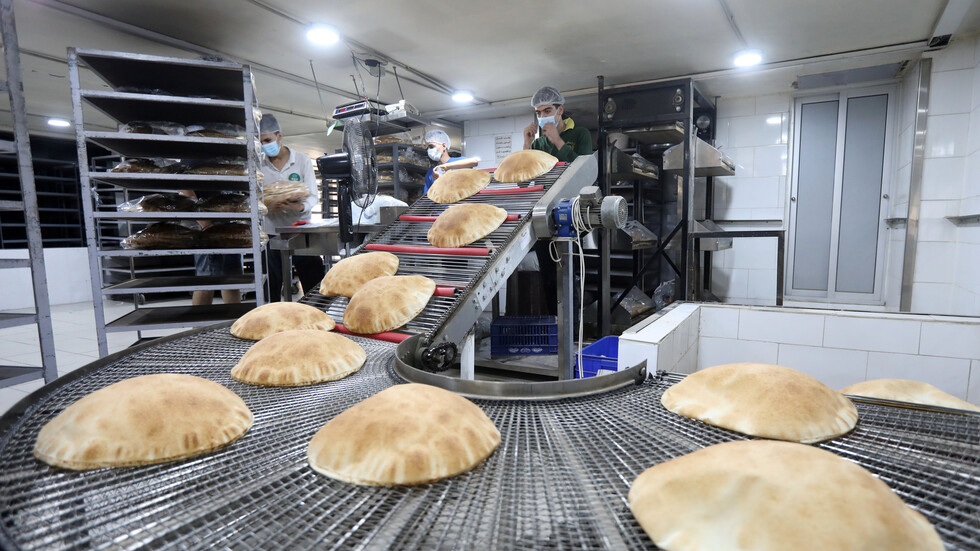 لبنان أمام أزمة في مادة غذائية أساسية والنقابة تحذر