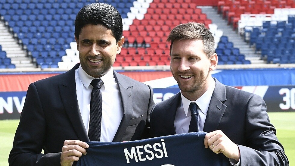 ميسي يكشف عن شعوره في حال لعب مع فريقه الجديد سان جيرمان بمواجهة برشلونة في "كامب نو"