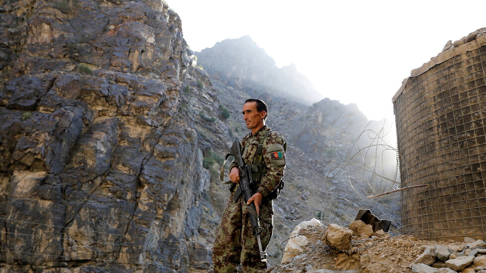 رئيس مجلس الأمن الروسي يبحث مع نظيره الإيراني المستجدات في أفغانستان