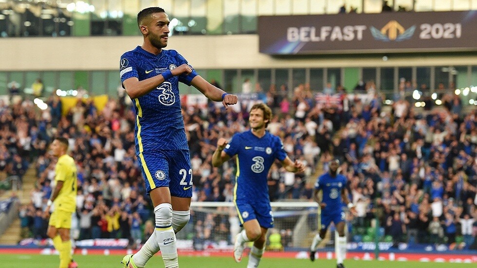 زياش يسجل هدفا تاريخيا في السوبر الأوروبي قبل أن يخرج مصابا (فيديو وصور)