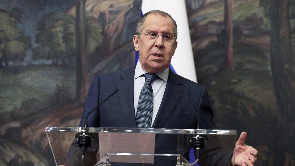 لافروف يكشف سبب "معاقبة" الغرب لروسيا