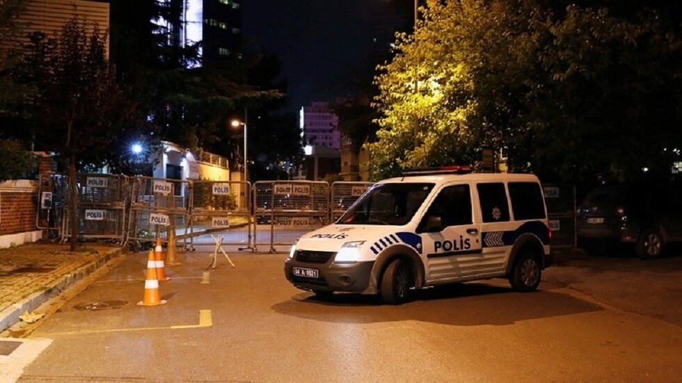 تركيا.. توقيف 76 شخصا بعد الاعتداء على محال تجارية للاجئين سوريين