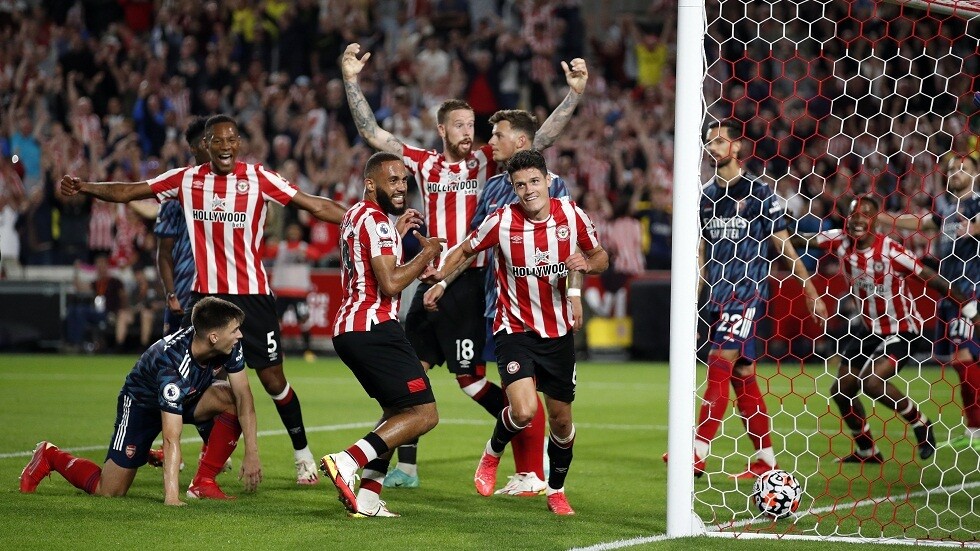 أرسنال يتعرض لخسارة مريرة أمام الوافد الجديد برينتفورد في افتتاح 