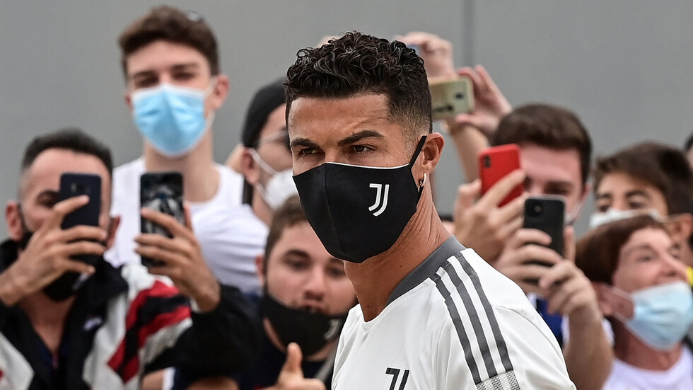 الوجهات المحتملة لرونالدو.. دوري عربي وباريس