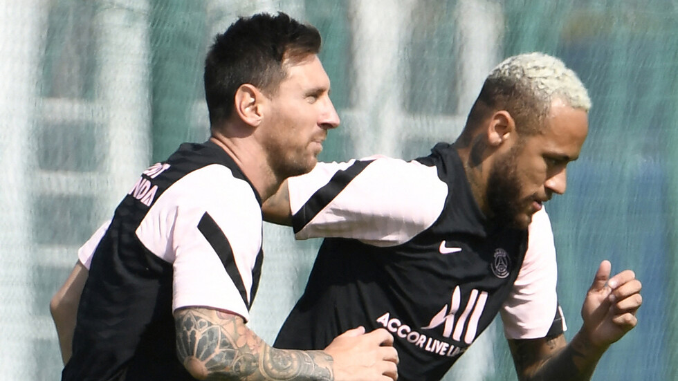 باريس سان جيرمان بدون الثنائي الضارب أمام  ستراسبورغ