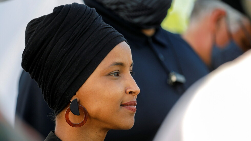 "ديلي ميل": اختبار DNA يثبت أن إلهان عمر تزوجت شقيقها لتجاوز قواعد الهجرة الأمريكية