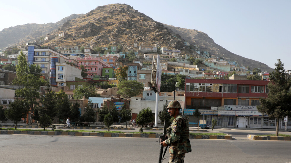 إصابة أكثر من 40 شخصا باشتباكات على مشارف كابل