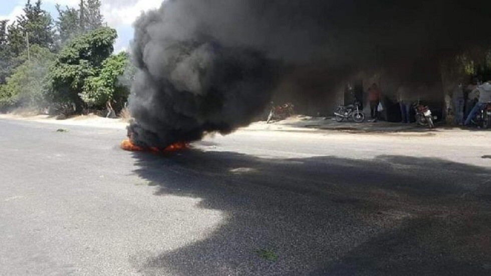 سوريا.. احتجاجات على تلوث المياه في بلدة يحمور ومحافظ طرطوس يطرح الحلول (فيديو)