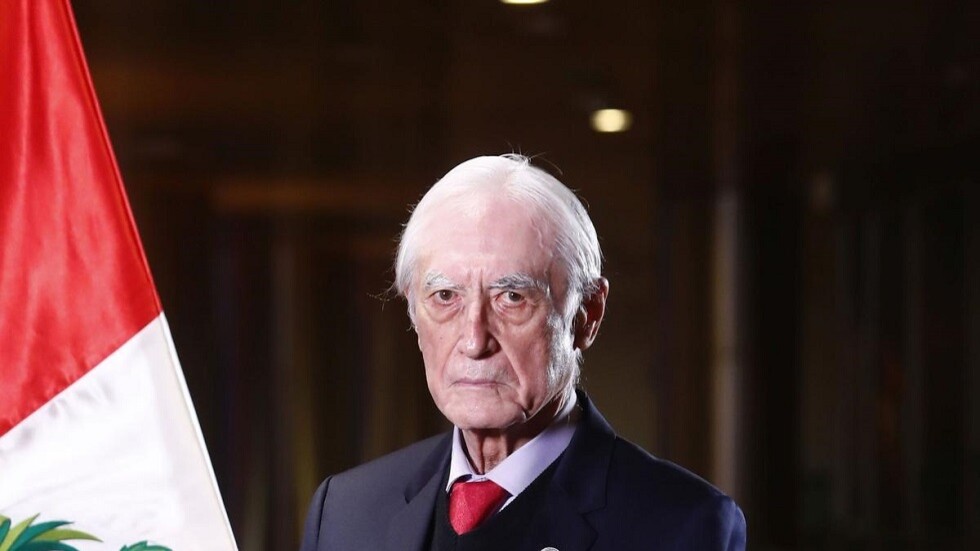 البيرو.. استقالة وزير الخارجية بعد تصريحات سببت أزمة للرئيس الجديد