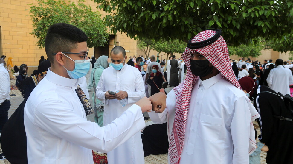 السعودية.. طبيب يحذر من زيادة إصابات كورونا بين الأطفال (فيديو)