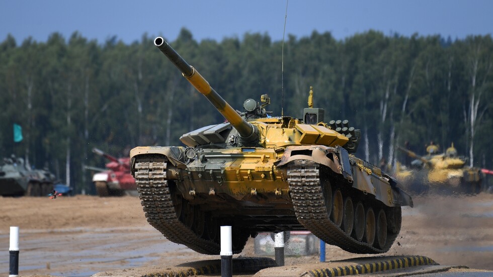 طاجيكستان والصين تجريان مناورات تكتيكية بمشاركة الدبابات والمدفعية على خلفية التطورات في أفغانستان