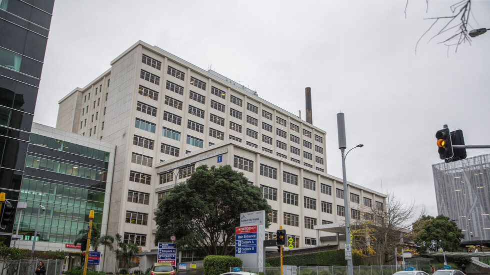 نيوزيلندا تسجل 21 إصابة محلية بكورونا