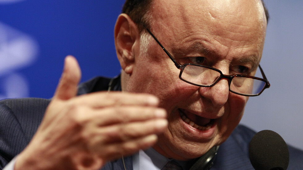 الكشف عن اتصالات أجراها هادي مع قيادة السعودية حول ملف العمالة اليمنية في المملكة