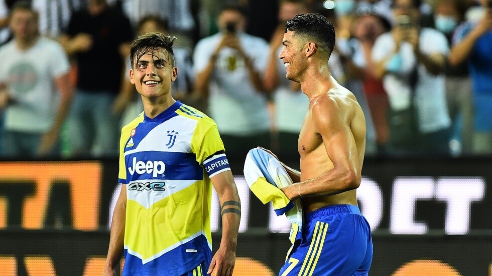 شاهد.. حارس مرمى يوفنتوس يهدي هدفين للخصم.. والـ