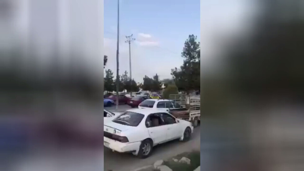 بالفيديو.. حريق في مطار كابل