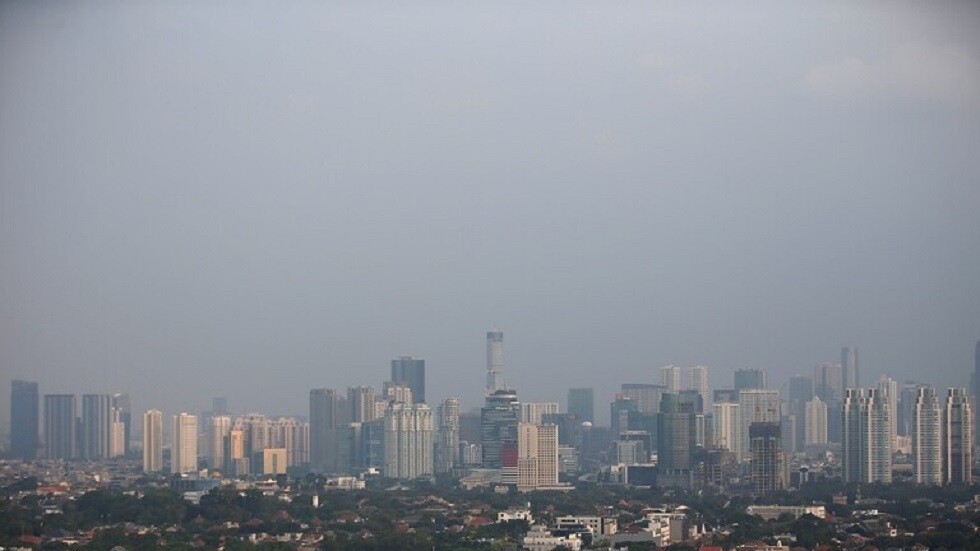 إندونيسيا.. الحكم بسجن وزير سابق 12 عاما بسبب رشوة بأكثر من مليون دولار